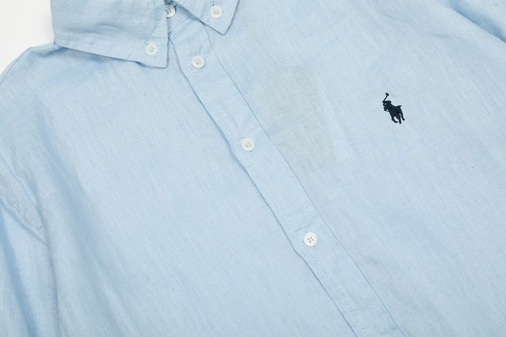 P300 Top Quality" Style Number: 8001# [Ralph Lauren Paul Pony Linen Basic Couple Style Shirt Long Sleeve] ✅Ralph Lauren Paul Small Label War Horse 100% Pure Linen Classic Basic Four Seasons Shirt Long Sleeve ✅A must-have item for the lazy style. The upper body has a retro and fresh feeling. ✅100% pure linen 280g 32 count fabric. Washed, retro and textured. ✅Dedicated to platform live broadcast. Wholesale entity ✅Simple and easy to match, light American old money style, the upper body is super great, ✅Standard for all seasons, worn alone/inner, it is a must-have for YYDS couples wardrobe. Size: S-XL Color: Black, White, Navy, Khaki, Pink, Yellow, Red, Colorful Blue, Light Blue, Rose Red